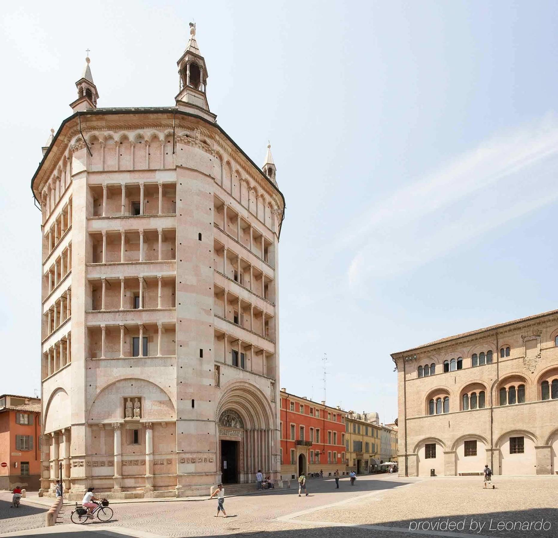 Mercure Parma Stendhal Hotel Exterior photo